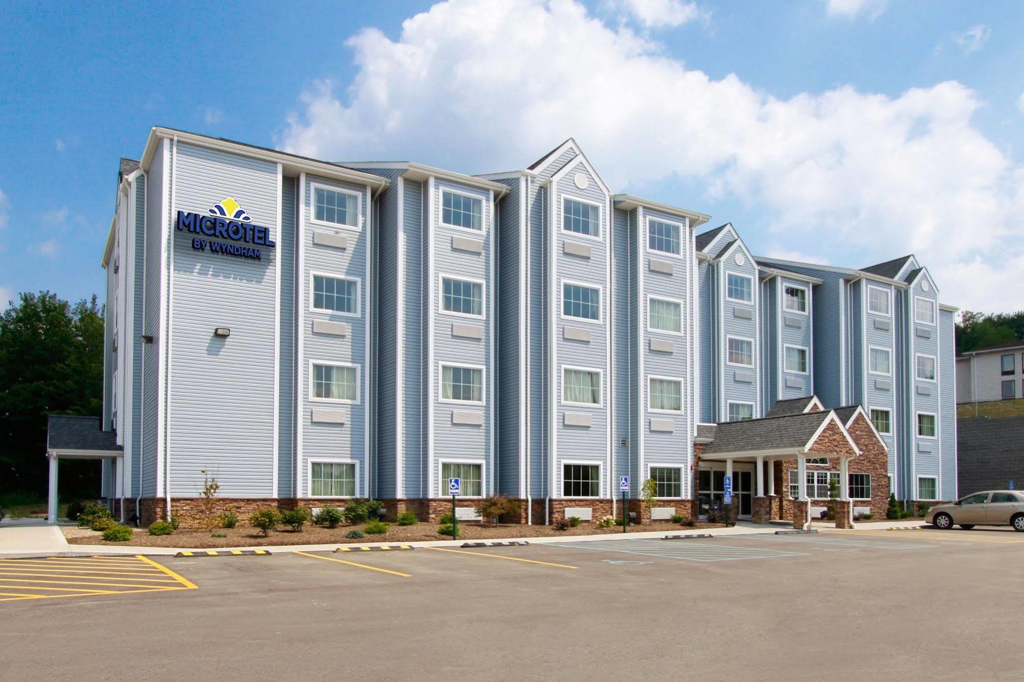 Microtel Inn & Suites By Wyndham Waynesburg Exterior foto